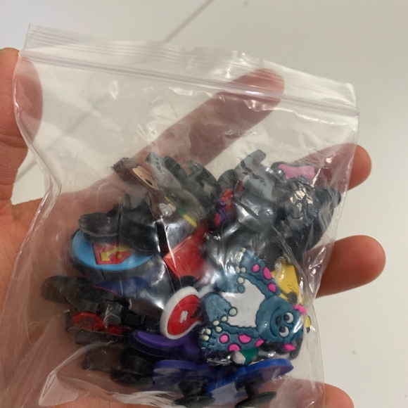 Bundle Brand New 23 pcs Crocs Charms (unbranded) - Picture 5 of 5